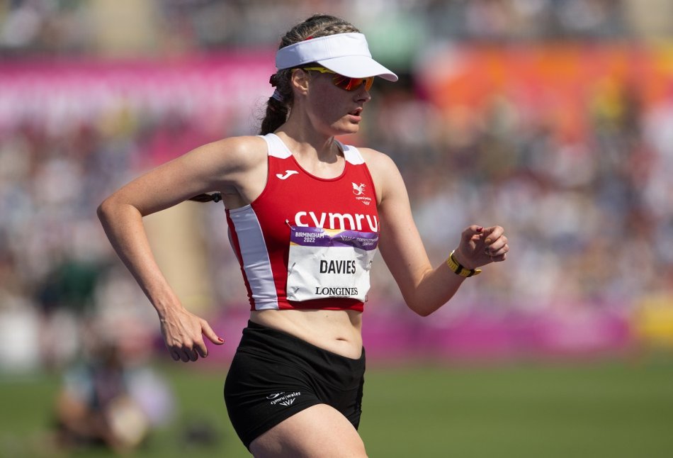 Bethan race walking at the Commonwealth Games in 2022